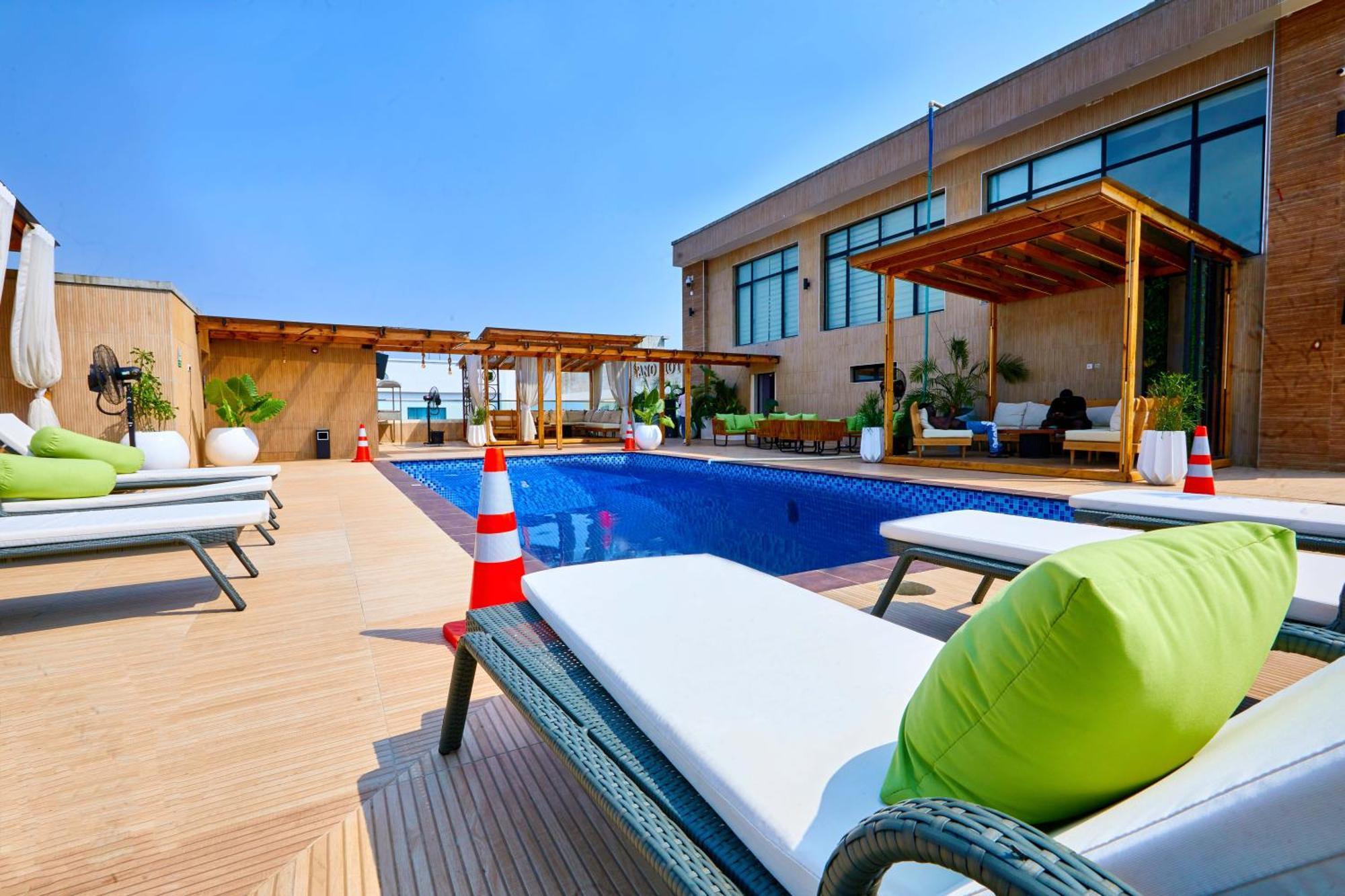 Vintano Hotel Лекки Экстерьер фото