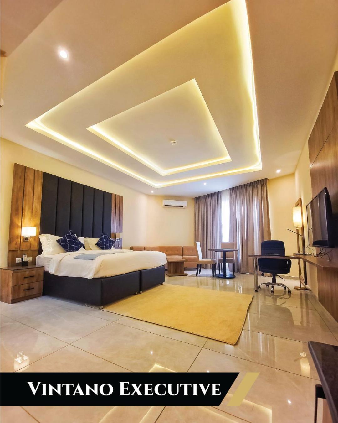 Vintano Hotel Лекки Экстерьер фото