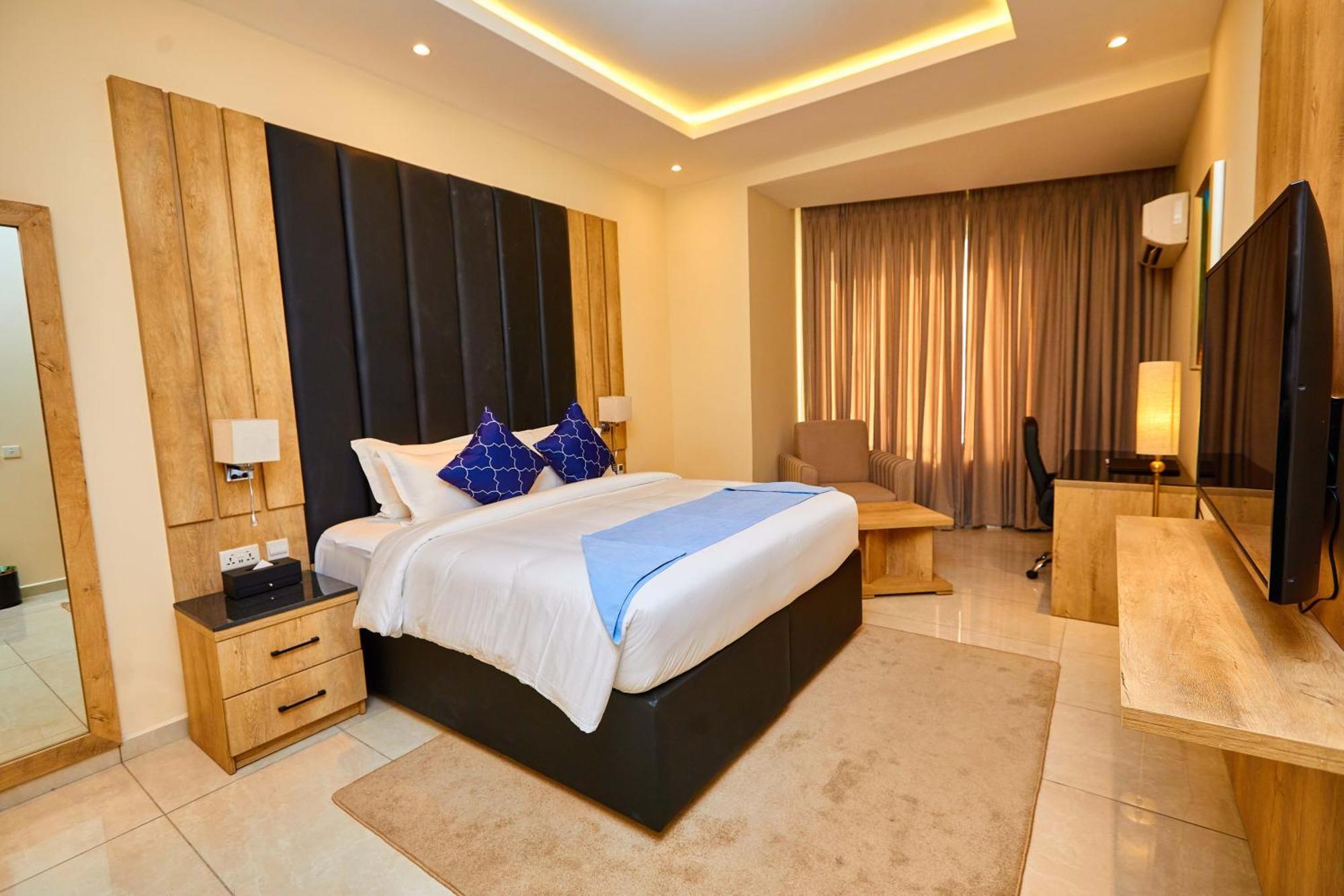 Vintano Hotel Лекки Экстерьер фото