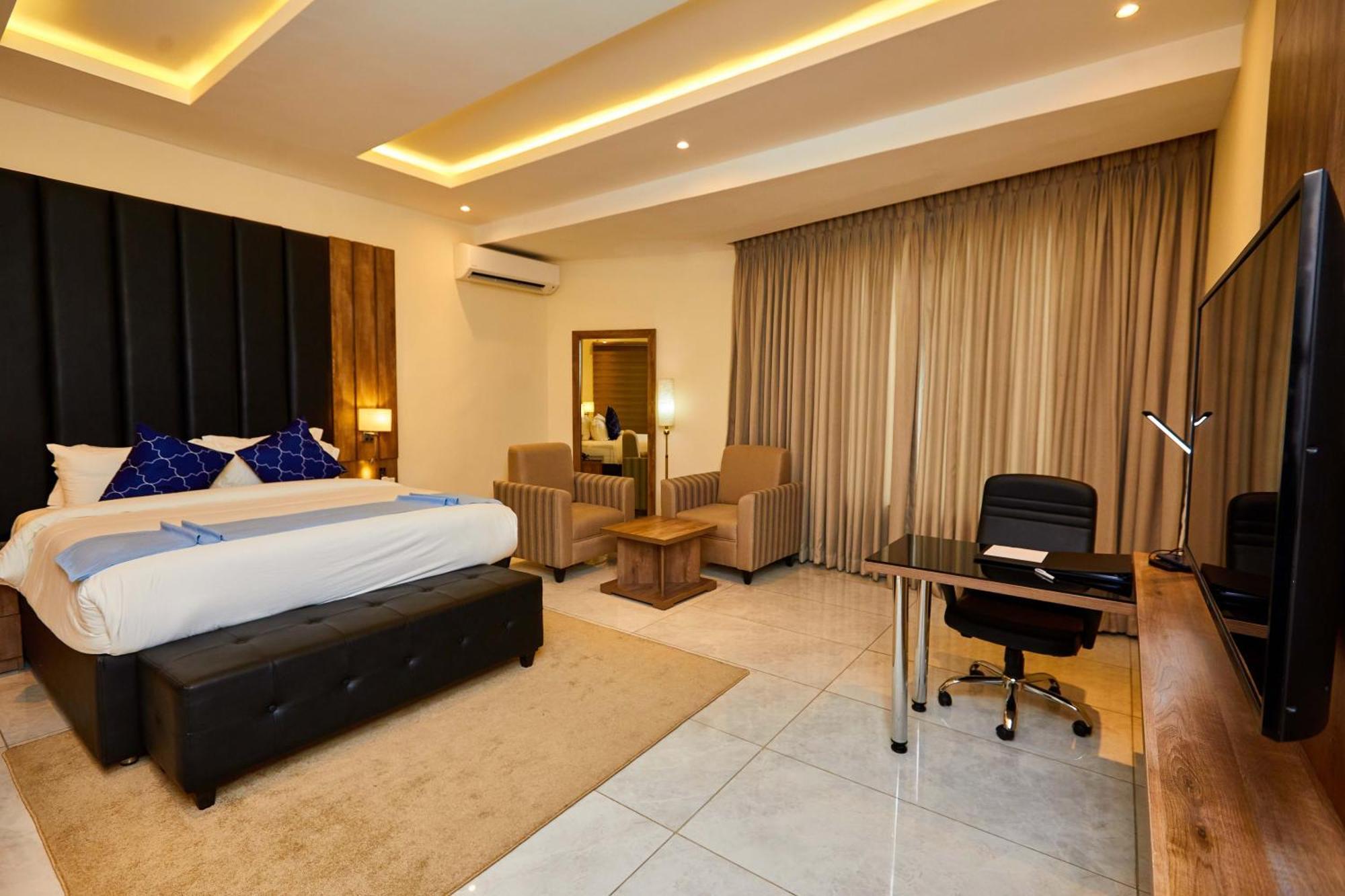 Vintano Hotel Лекки Экстерьер фото